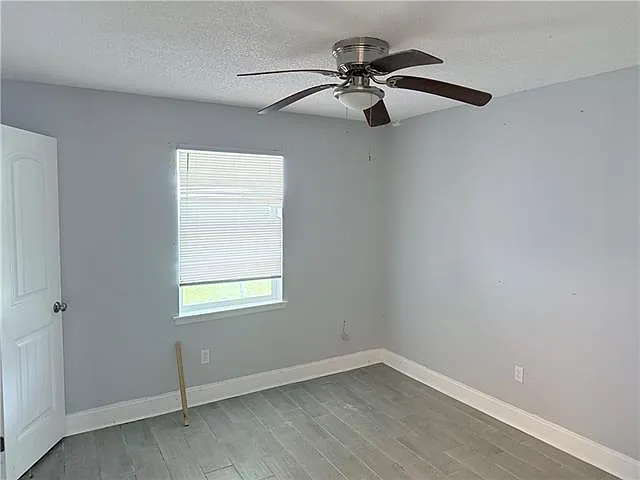3832 Dulaney Dr — Photo 9