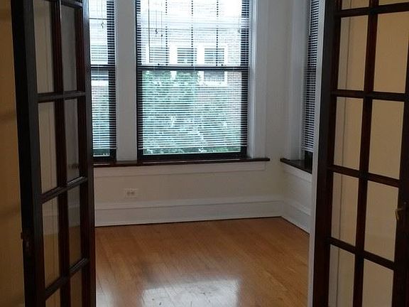 5th image of 7663 N Rogers Ave #3