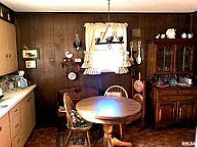 2 bed, 1060 sqft, $999 — Photo 3