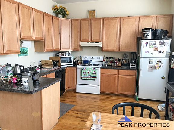 3rd image of 3053 N Sheffield Ave #3055-3B