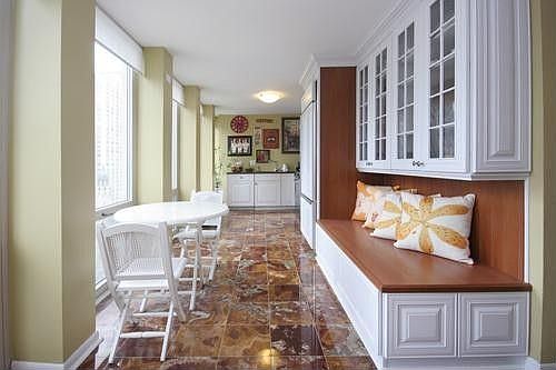 2nd image of 111 E Chestnut St #20C