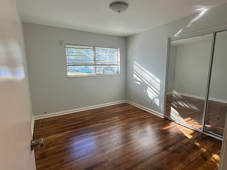 5096 Crestwood Rd — Photo 21