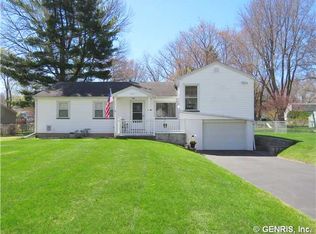 217 Bayway Dr, Webster, NY 14580