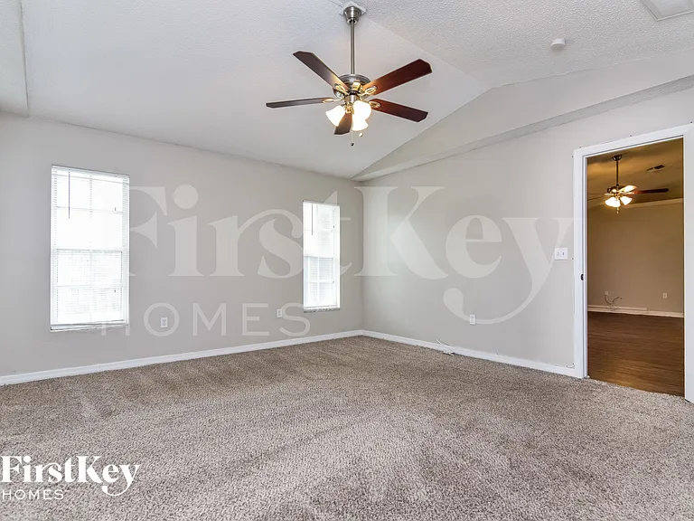 1719 Sandalwood Cir SW — Photo 8