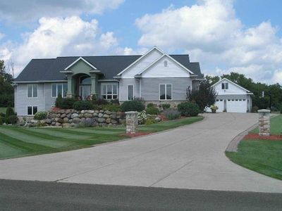 6660 Millstone Cir, Deforest, WI, 53532