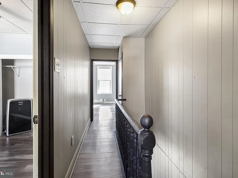 3218 E Thompson St — Photo 14