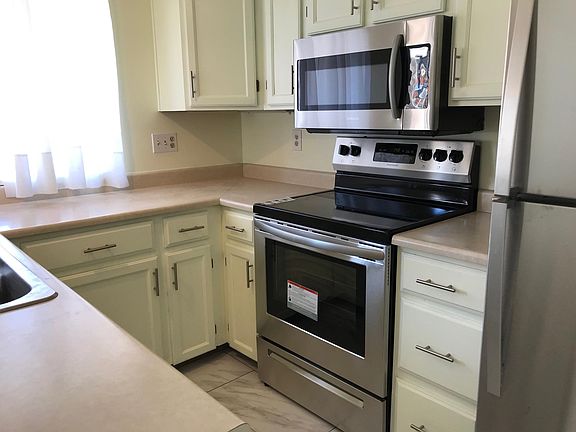 3rd image of 14336 E Temple Pl Unit E