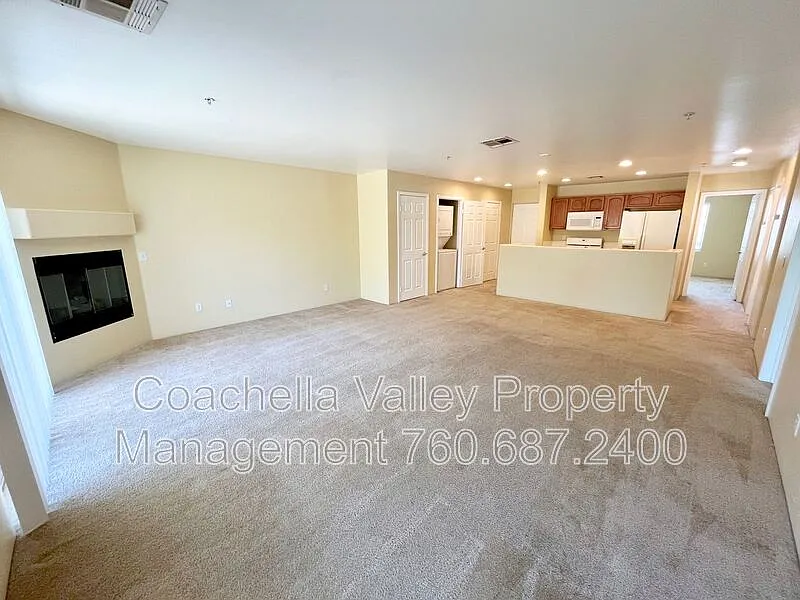 2 bed, 2.0 bath, 1150 sqft, $1,895 — Photo 2