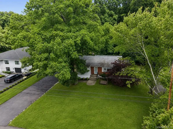 19 Glenbrook Road, Monsey, NY 10952