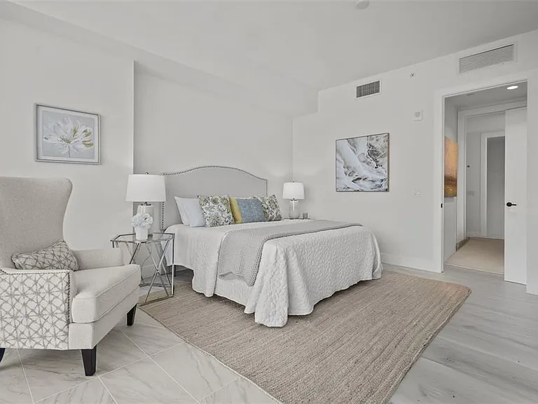 777 3rd Ave N #1504A — Photo 13