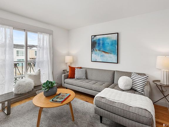 2nd image of 1827 41st Ave