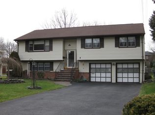 5 Albert Ct, Springfield, NJ 07081