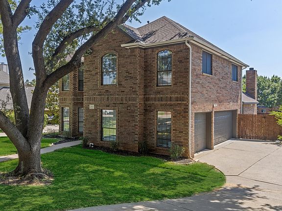 2nd image of 2601 Kimberly Dr