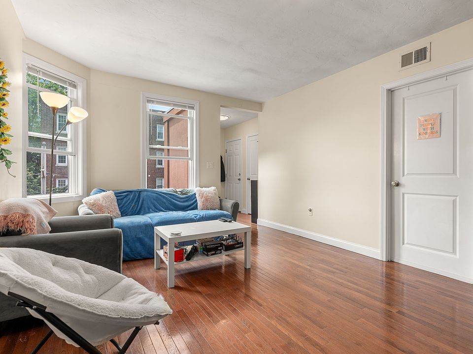 1st image of 15 Mapleton St #1