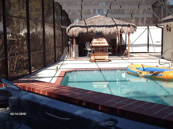 Pool & Tiki Bar