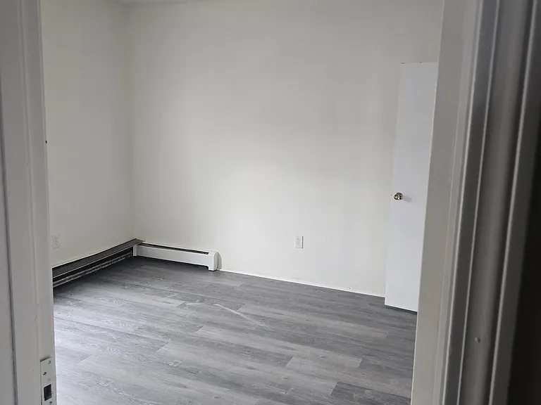 395 Lake Ave — Photo 6