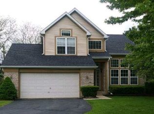 2451 Autumn Grove Cir, Aurora, IL 60504