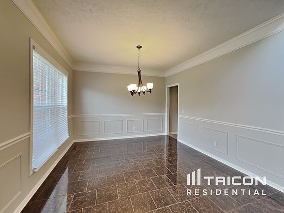 4th image of 105 Crooked Creek Ct
