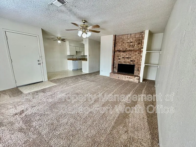 2 bed, 1.0 bath, 935 sqft, $1,325 — Photo 3
