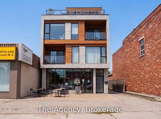 881 Lakeshore Rd E, Mississauga, ON L5E 1E2