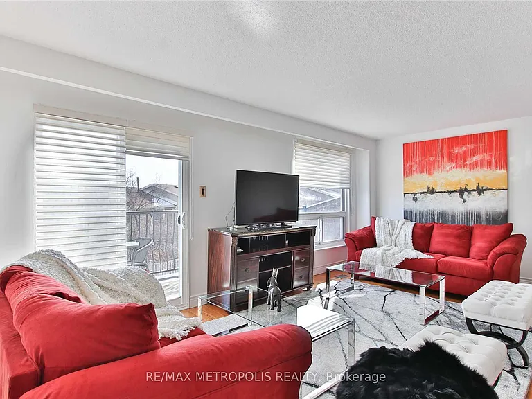 17 Clover Ridge Dr W #1 — Photo 7