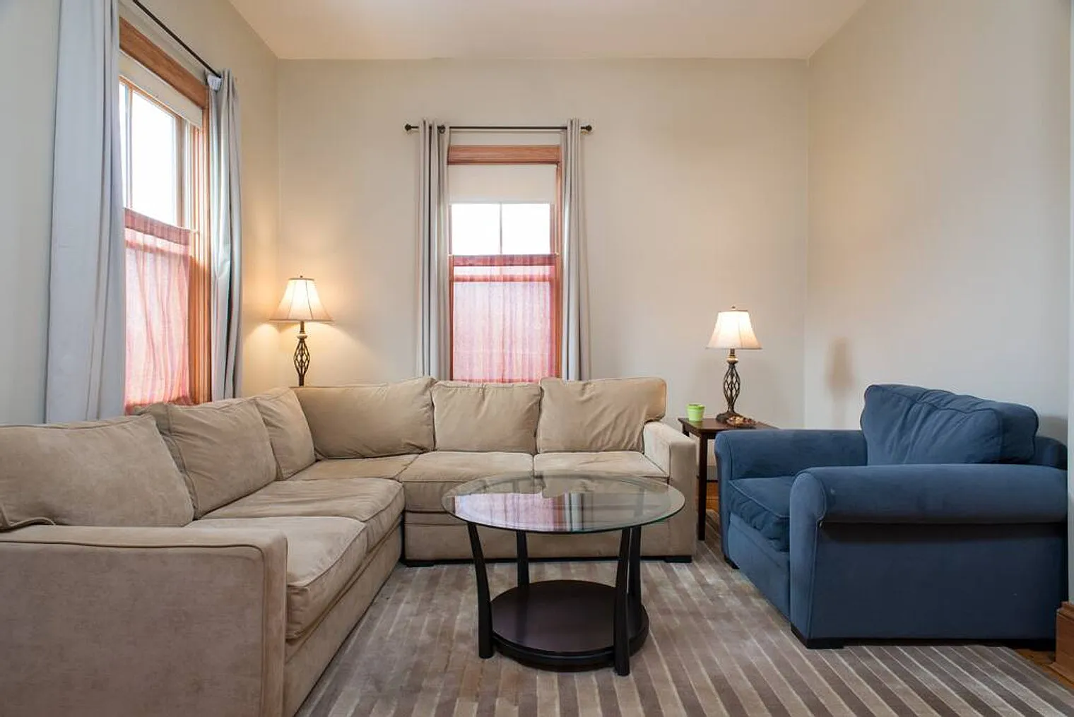 3 bed, 1.0 bath, $6,450 — Photo 2
