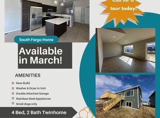 6715 Meadow View Dr S, Fargo, ND