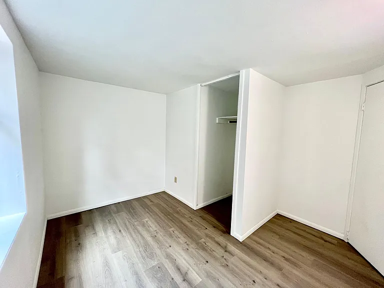 2421 NW 59th St #3 — Photo 10