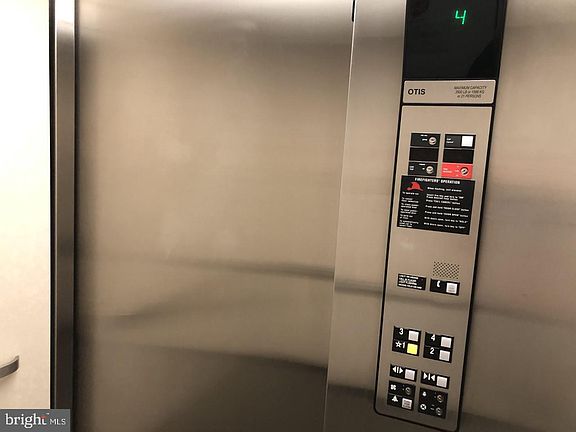 5th image of 1305 Scottsdale Dr Unit 342