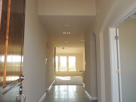 2nd image of 3804 Julian Ln