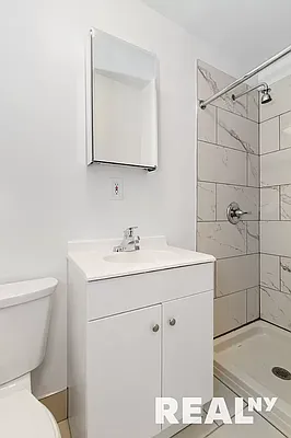 Rented by REAL New York | media 10