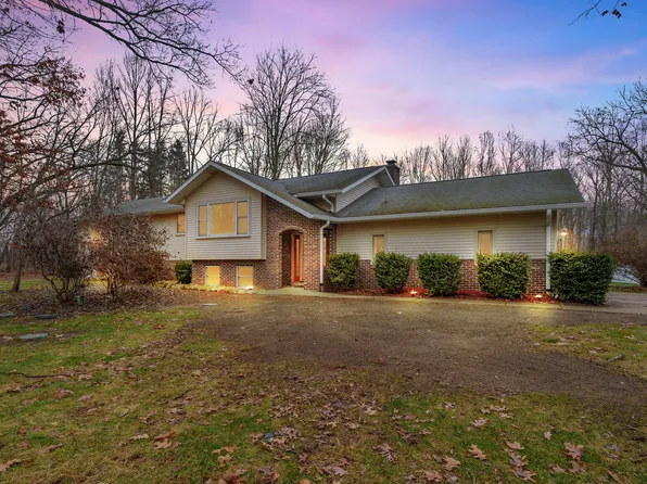 4463 Poplar Ln, Vicksburg, MI 49097