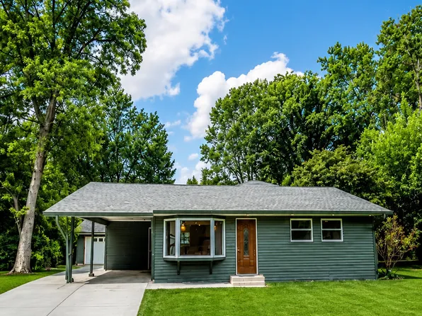 112 Park Ln, Carmel, IN 46032