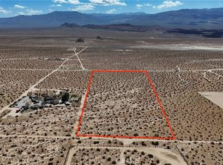 709 E End Rd, Lucerne Valley, CA 92356
