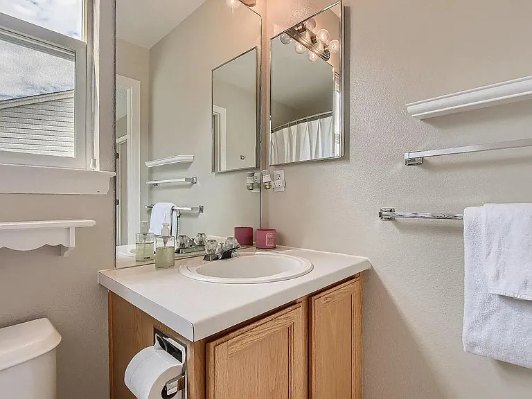 20828 Willowbend Ln — Photo 33