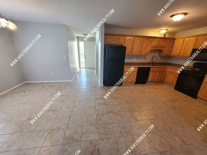 304 N 9th St #B — Photo 11