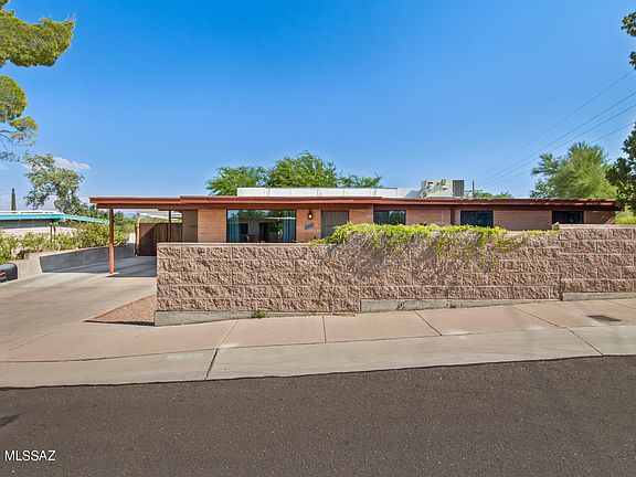 2nd image of 1371 W Calle De Cobre