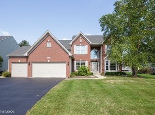 1124 Caledonia Ln, Crystal Lake, IL 60014