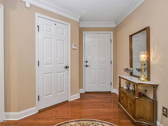 4th image of 2608 Knob Creek Ln