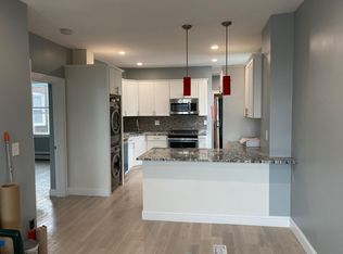 110 Orleans St #8, Boston, MA 02128