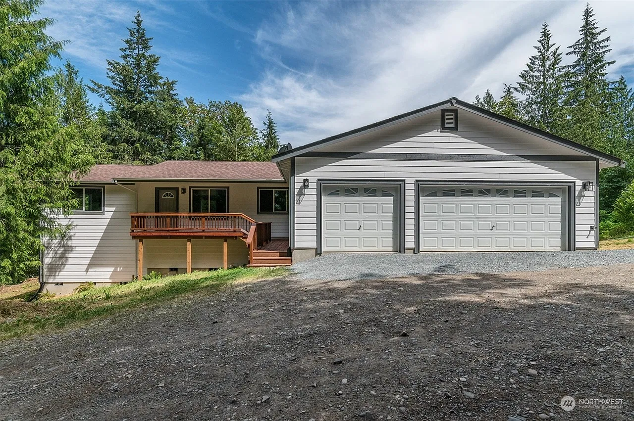 3 bed, 1991 sqft, $3,200 — Photo 4