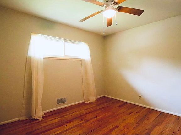 3rd image of 333 W Princeton Ave