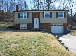 389 Holiday Park Dr, Pittsburgh, PA