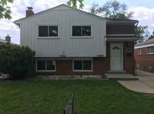 6467 Drexel St, Dearborn Heights, MI 48127
