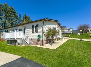 214 Meadow Ln, Murrysville, PA