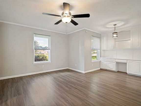 3rd image of 2205 Anders Dr