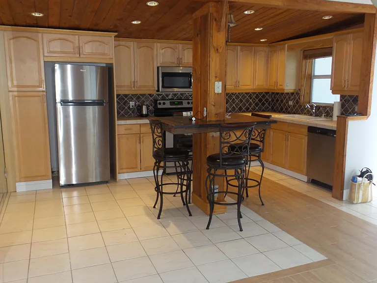 2850 NE 14th Street Cswy #210B — Photo 10