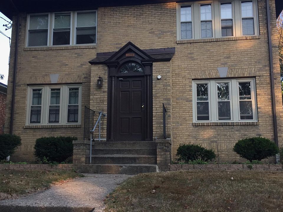 1st image of 1494 Front St APT 2