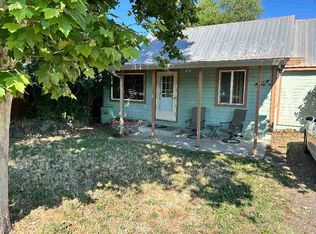 450 S 9th St, Montague, CA 96064