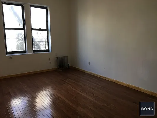 Rented by Bond New York | media 9